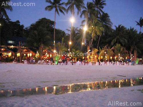 Waling Waling Beach Hotel 16